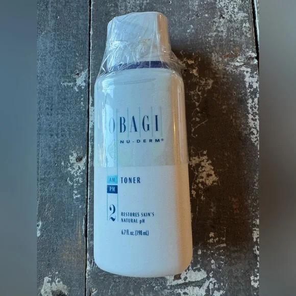 Obagi Nu-Derm Toner - White and Blue - Picture 3 of 5